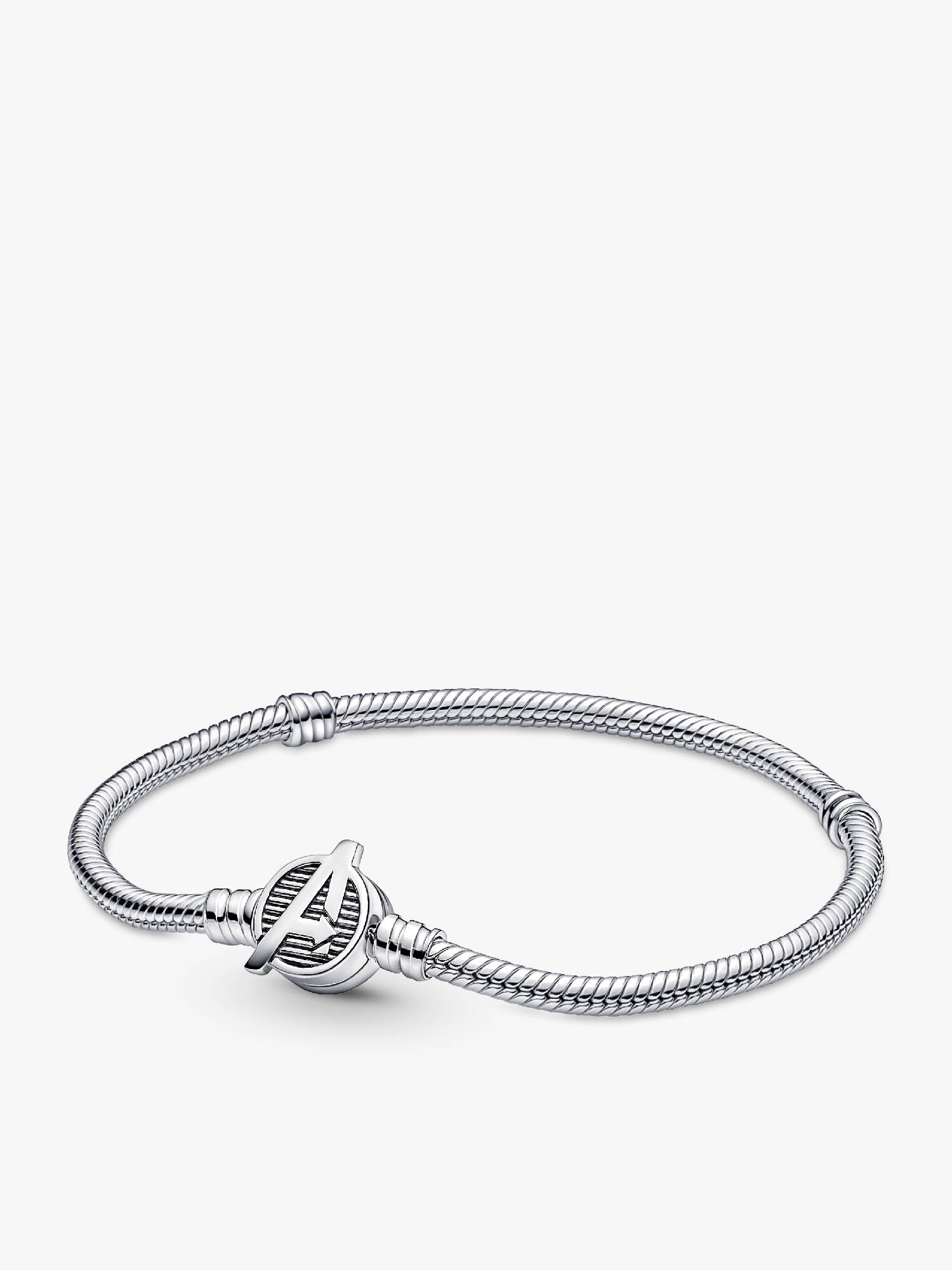 Pandora Moments Snake Chain Armband met Marvel The Avengers Logo Sluiting