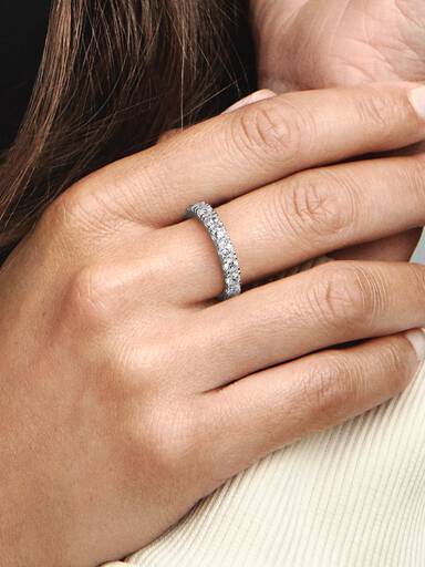 Sprankelende Rij Eternity Ring
