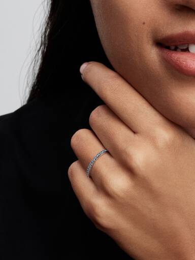 Sprankelende Aquamarijn Halve Eternity Bandring