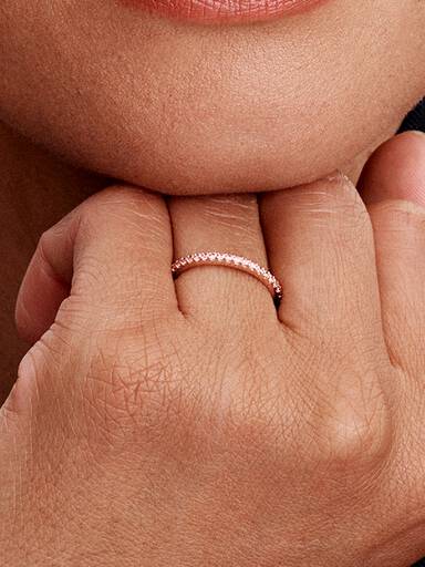 Sprankelende roze pavé bandring