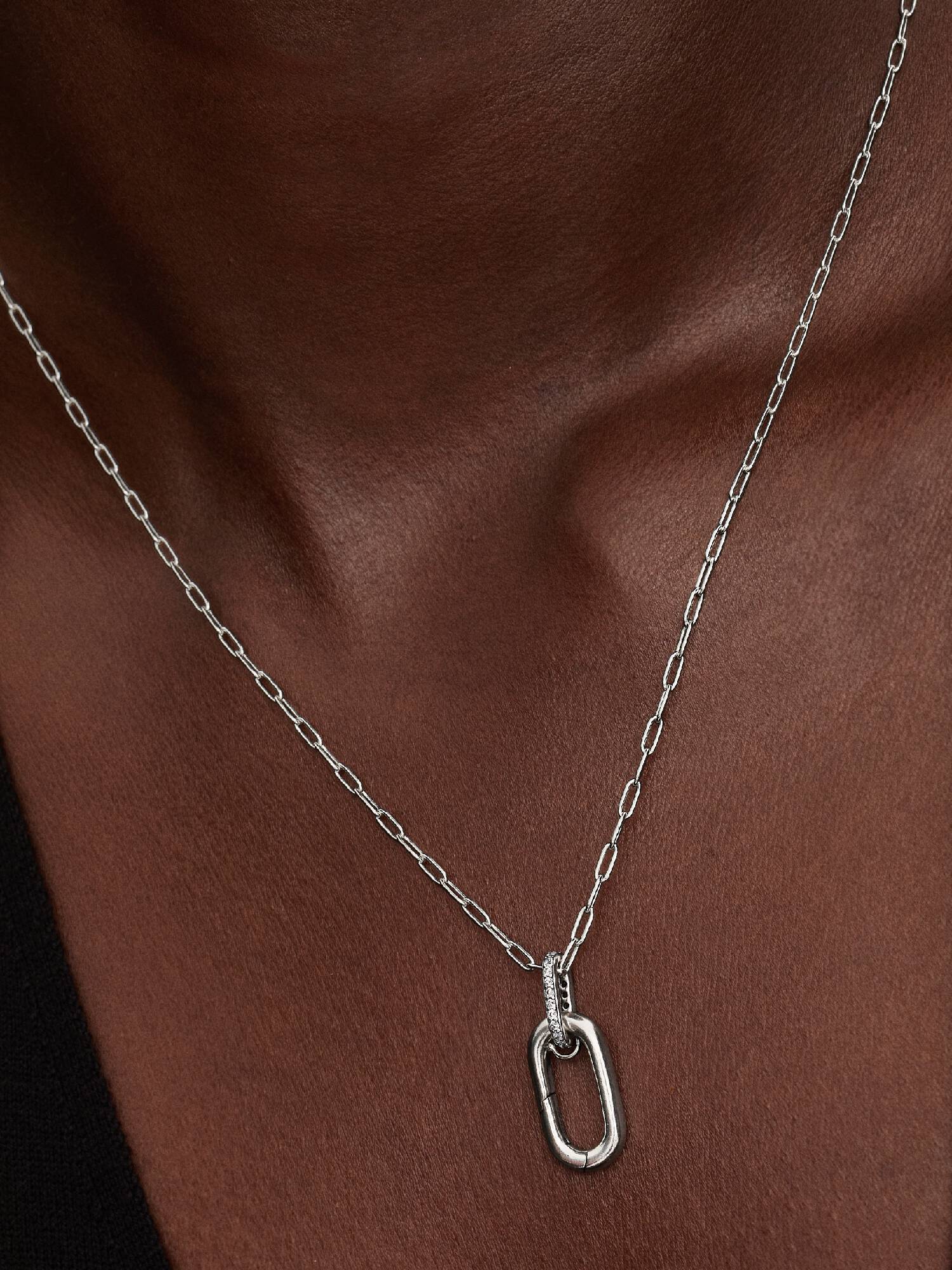 Halsketting met te openen schakels voor hangers