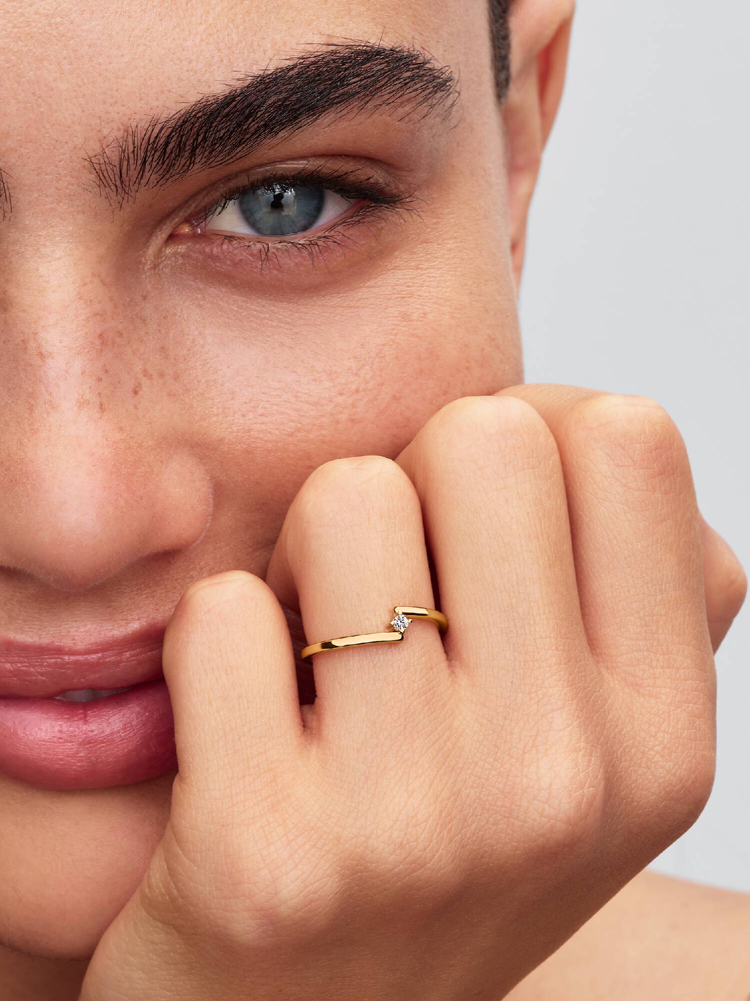 Gespleten Solitaire Ring