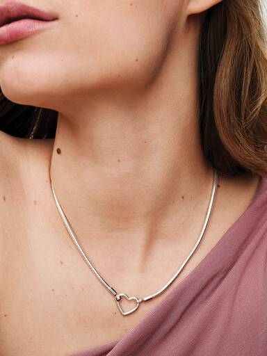 Snake Chain-halsketting met hartsluiting