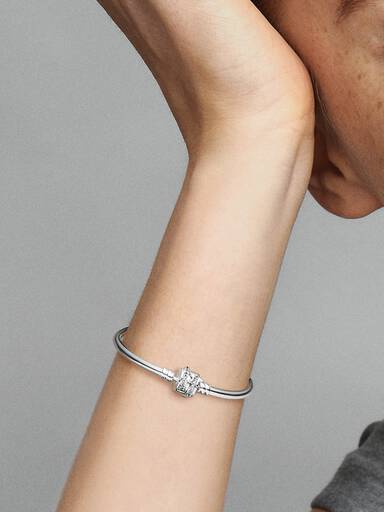 Pandora Moments Sprankelende Vallende Ster Clip Bangle
