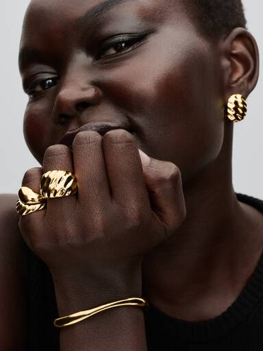 Geribbelde statement ring