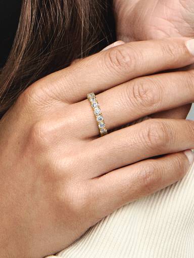 Sprankelende Rij Eternity Ring