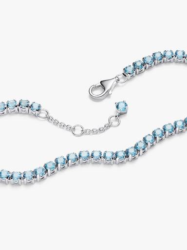 Sprankelende lichtblauwe tennisarmband