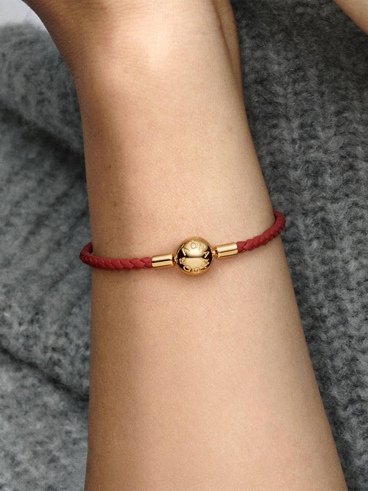 Pandora Moments Rode Geweven Leren Armband