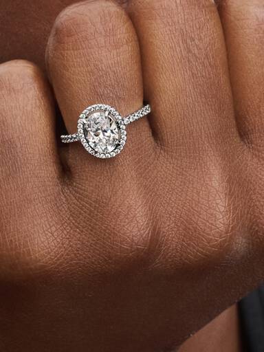 Ovale Sprankelende Halo Statement Ring