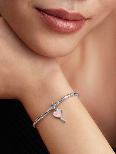 Opalescent Hartsleutel Hangende Bedel