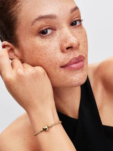 Sprankelende Mesh Armband met Hartsluiting