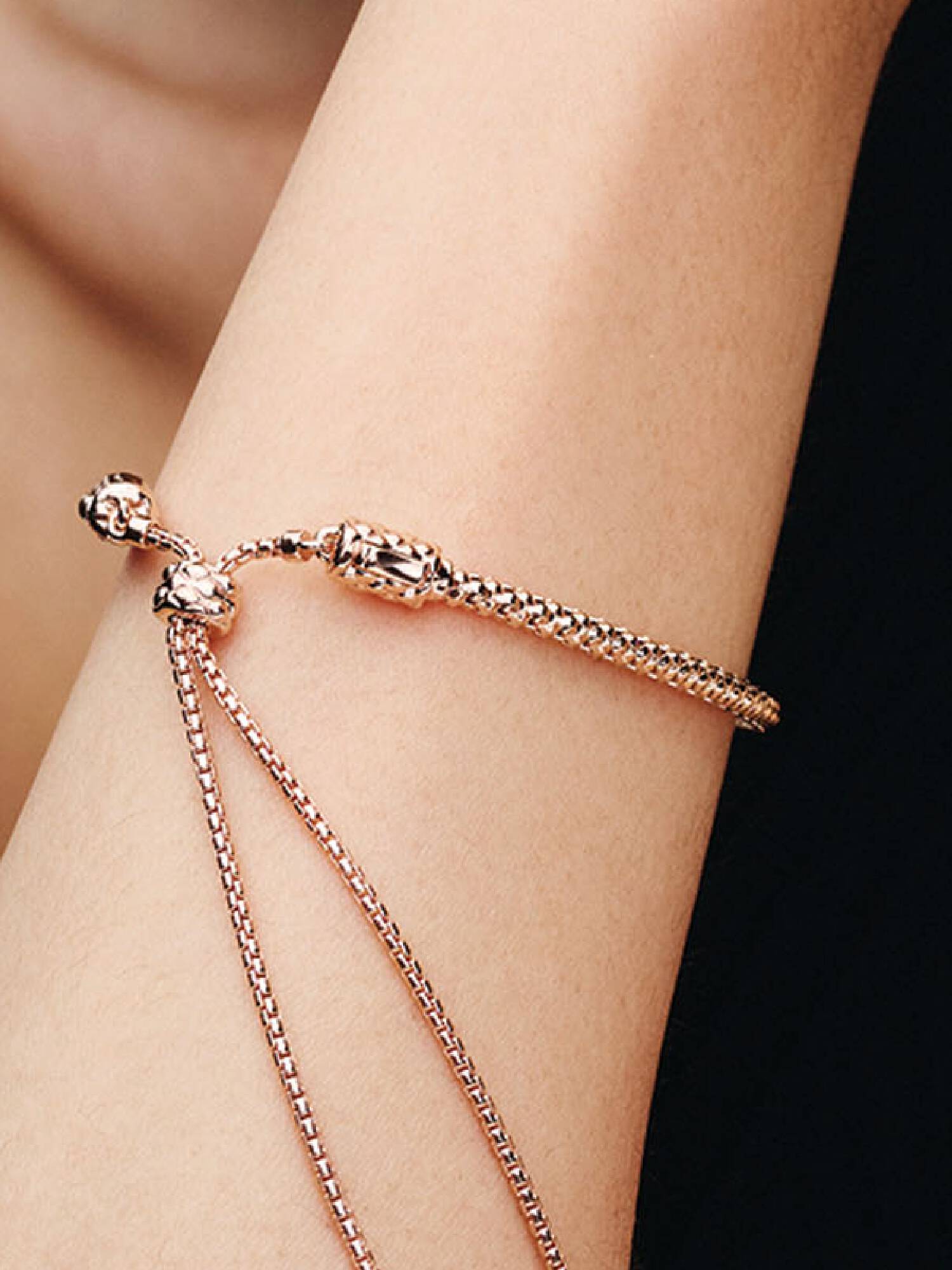 Studded schuifarmband