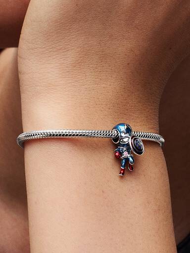 Marvel The Avengers Captain America Bedel