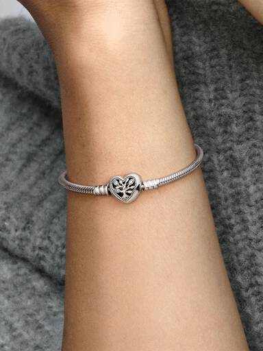 Pandora Moments Stamboom Snake Chain Armband met Hartsluiting