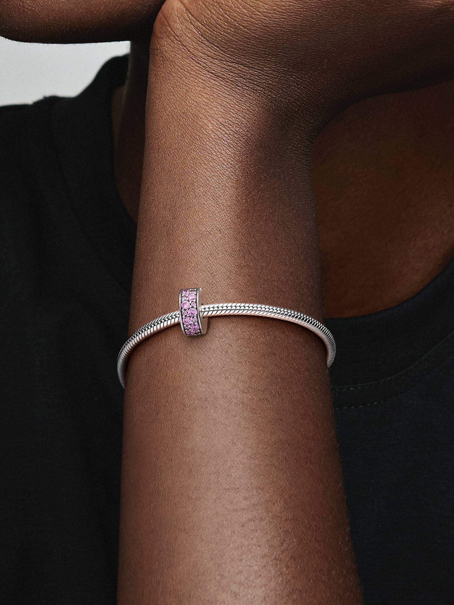 Roze Pavé Clip Bedel