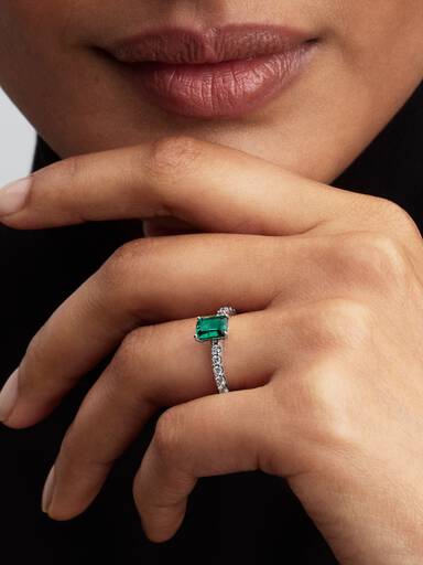 Rechthoekige Sprankelende Halo Ring