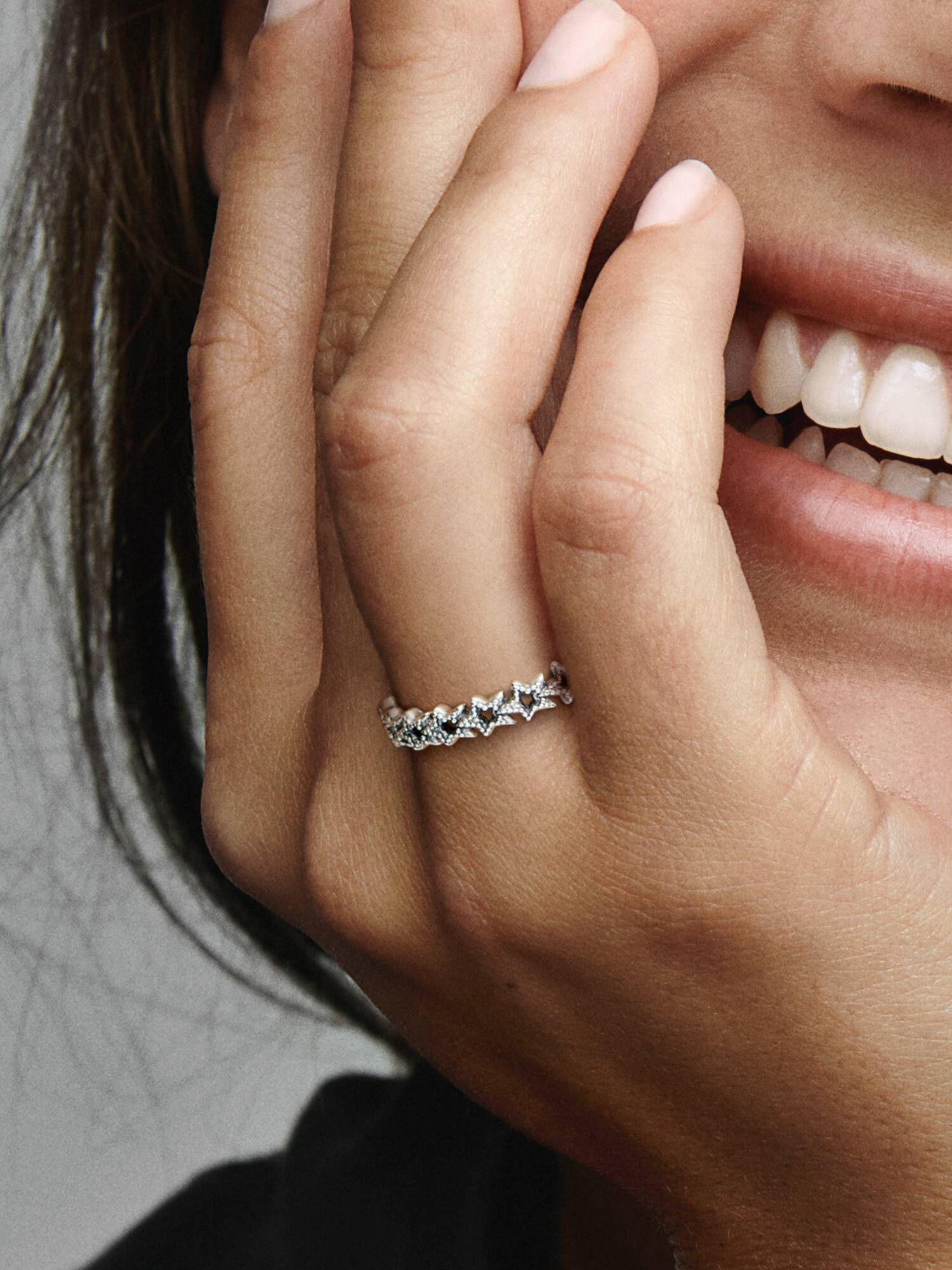 Band van Asymmetrische Sterren Ring