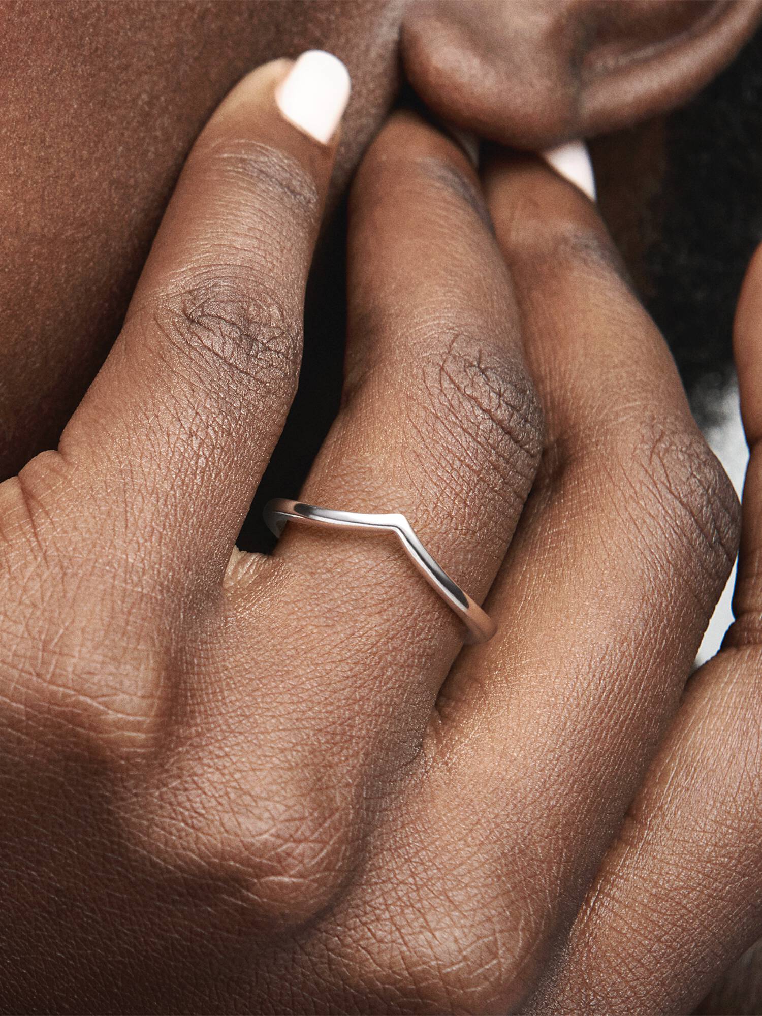 Gepolijste wishbone-ring