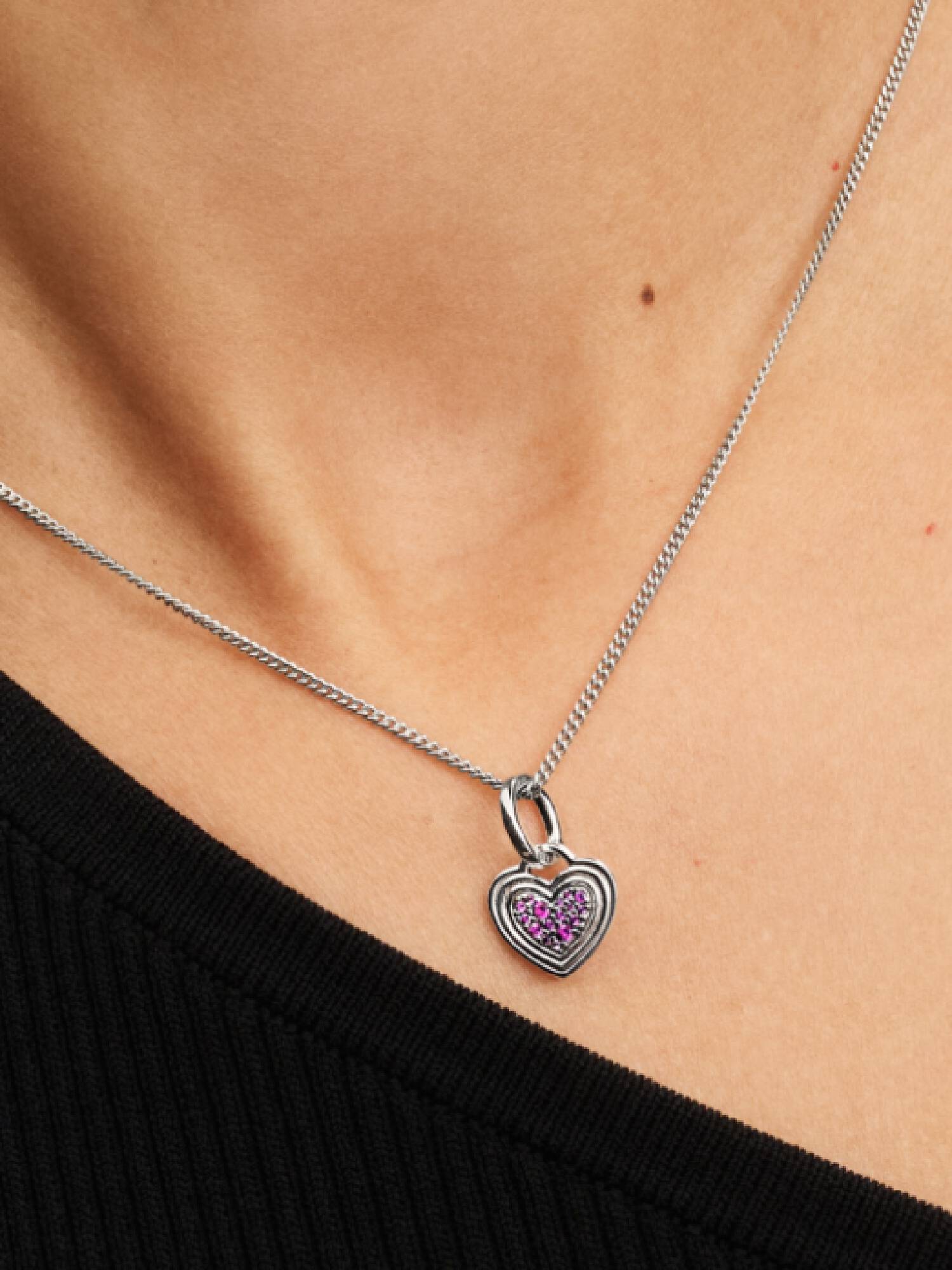 Hangende bedel met graveerbaar roze hart