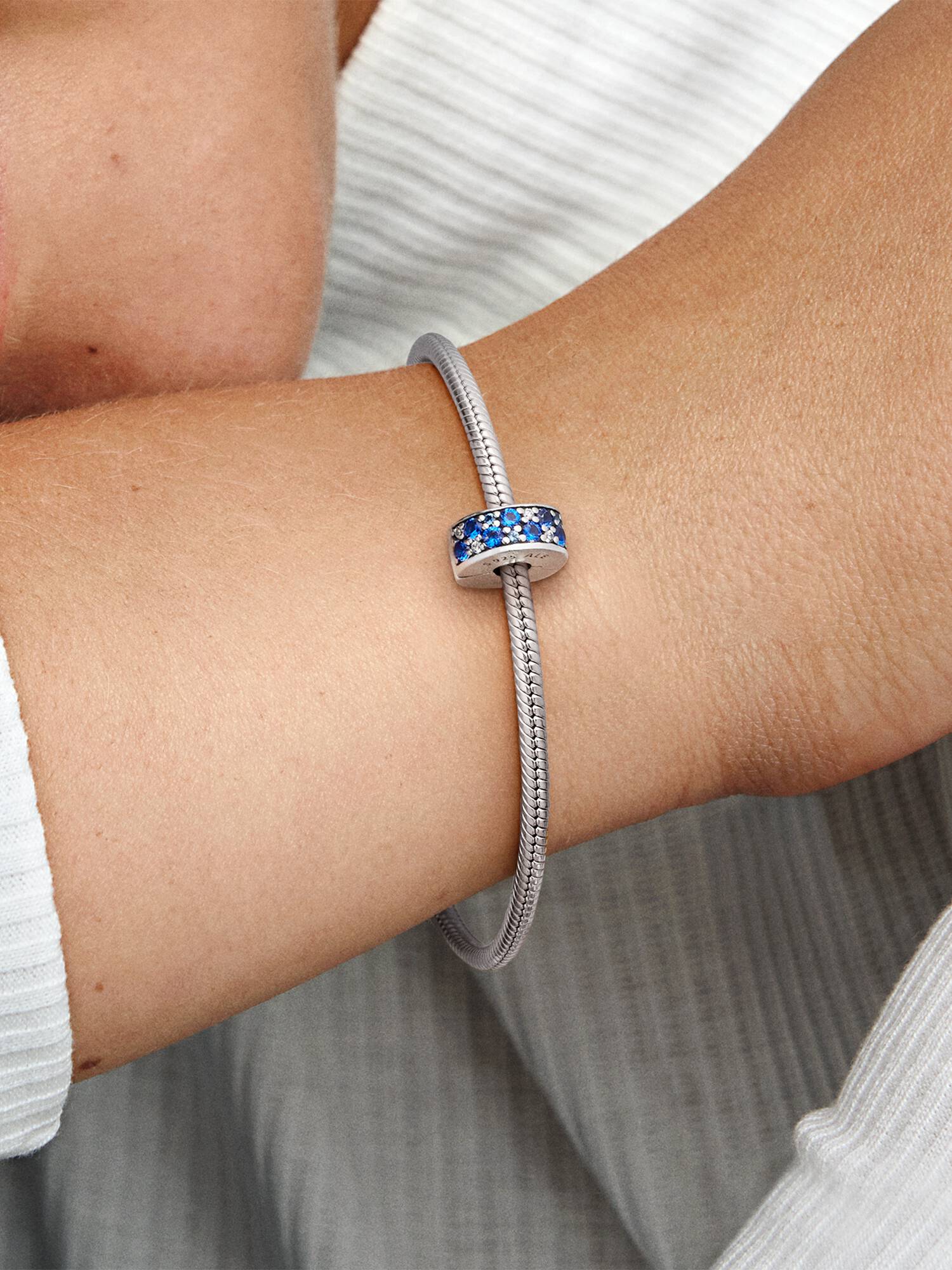 Blauwe Pavé Clip Bedel